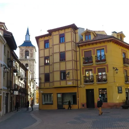 Magic Vi Plaza Del Grano Διαμέρισμα León